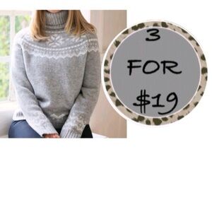 3/$19 Cozy winter Gray Turtleneck Sweater